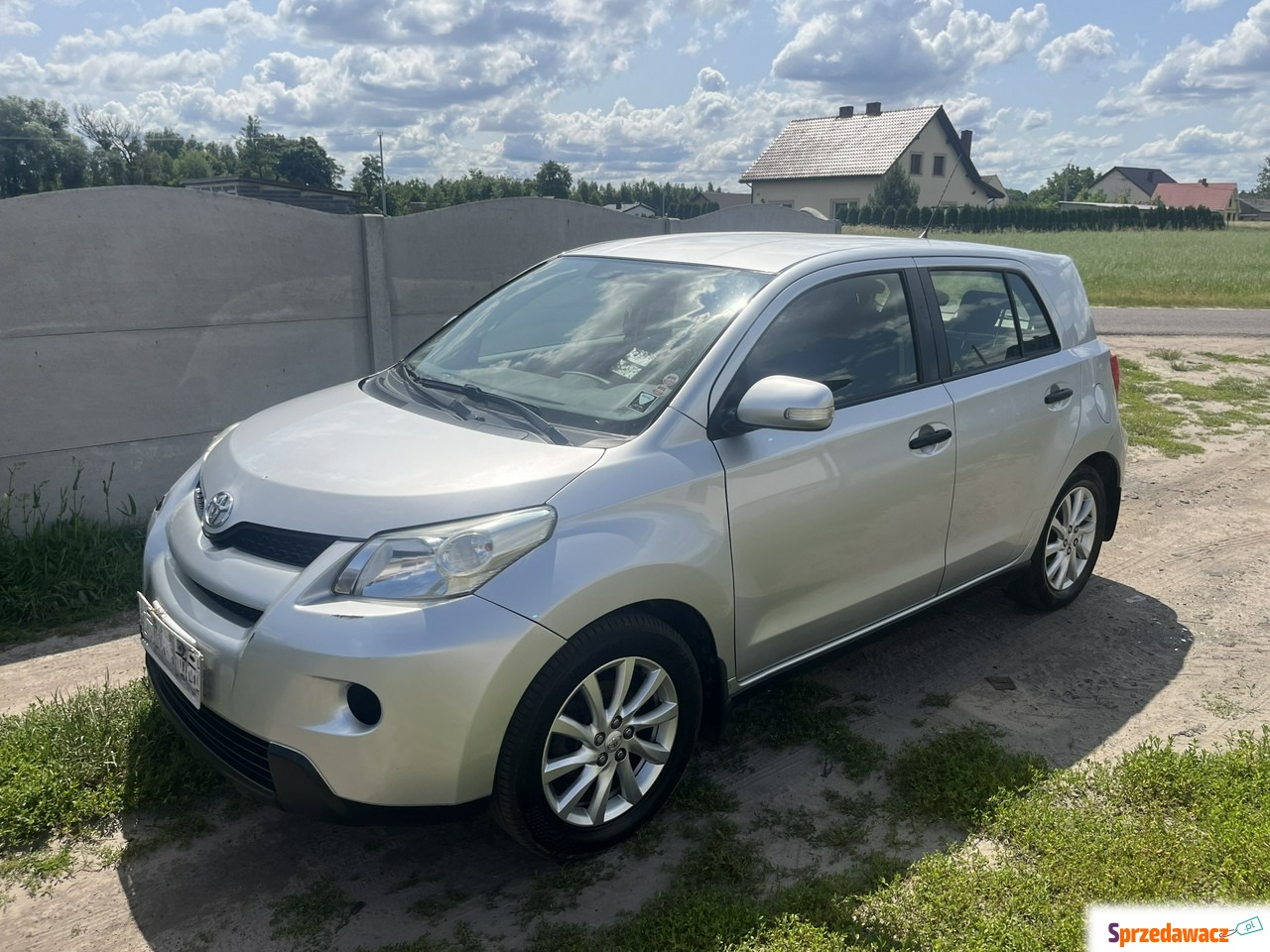 Toyota Urban Cruiser 2013