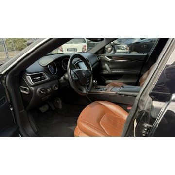 Maserati Ghibli  Sedan/Limuzyna 2017,  3.0 benzyna, automat - Na sprzedaż za 89 900 zł - Gdynia - zdjęcie 8