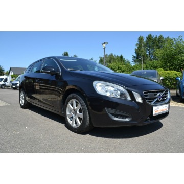 Volvo V60 2011,  2.0 benzyna, automat - Na sprzedaż za 27 900 zł - Częstochowa - zdjęcie 2
