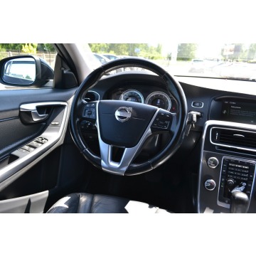 Volvo V60 2011,  2.0 benzyna, automat - Na sprzedaż za 27 900 zł - Częstochowa - zdjęcie 9