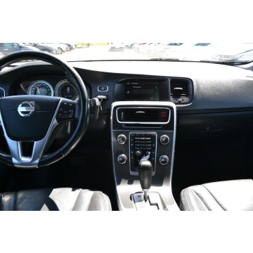Volvo V60 2011,  2.0 benzyna, automat - Na sprzedaż za 27 900 zł - Częstochowa - zdjęcie 11