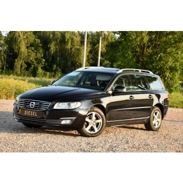 Volvo V70 2015,  2.0 diesel, automat - Na sprzedaż za 36 999 zł - Nowe Sójki - zdjęcie 2