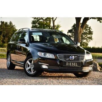 Volvo V70 2015,  2.0 diesel, automat - Na sprzedaż za 36 999 zł - Nowe Sójki - zdjęcie 10