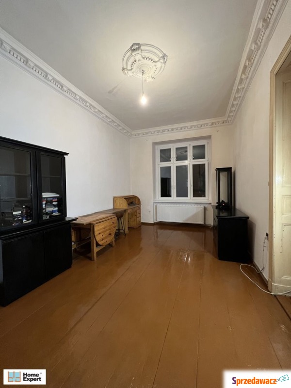 Mieszkanie trzypokojowe Wrocław - Krzyki,   96 m2, pierwsze piętro - Sprzedam