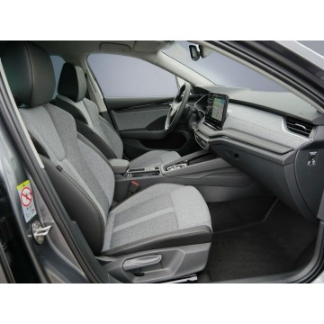 Skoda Octavia 2025,  1.5 benzyna, automat - Na sprzedaż za 140 000 zł - Chorzów - zdjęcie 4