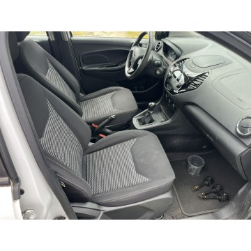 Ford KA  Hatchback 2019,  1.2 benzyna - Na sprzedaż za 23 900 zł - Zagórów - zdjęcie 9