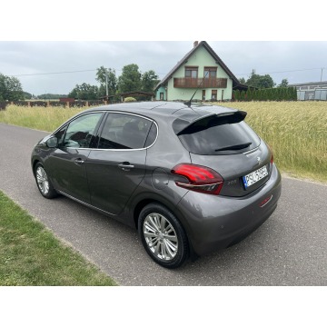 Peugeot 208  Hatchback 2018,  1.6 diesel - Na sprzedaż za 30 000 zł - Zagórów - zdjęcie 6