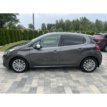 Peugeot 208  Hatchback 2018,  1.6 diesel - Na sprzedaż za 30 000 zł - Zagórów - zdjęcie 12