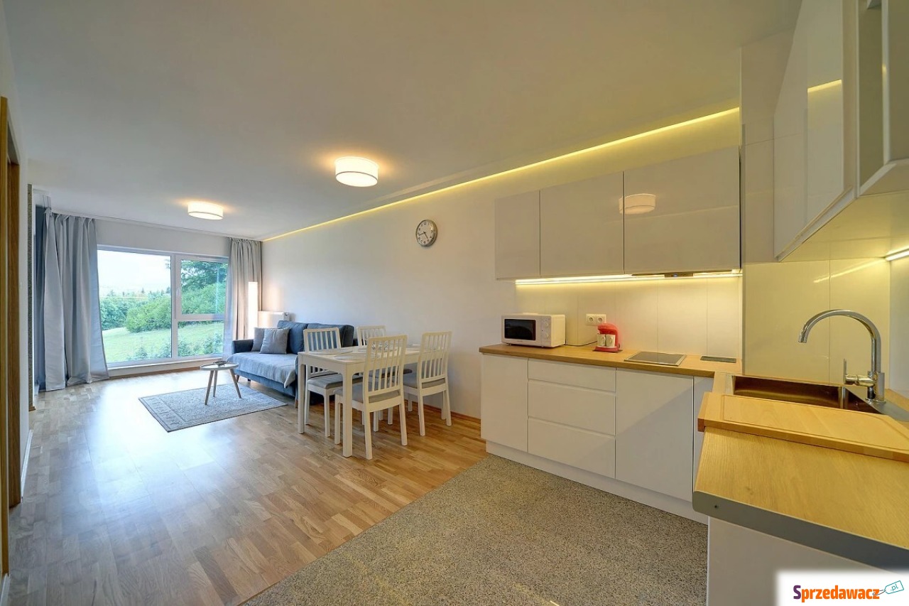 2pok, 46met, okolice Matejki Balkon...