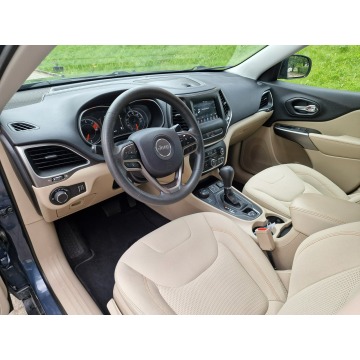 Jeep Cherokee  SUV 2020,  2.4 benzyna, automat - Na sprzedaż za 84 900 zł - Nowy Sącz - zdjęcie 7