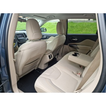Jeep Cherokee  SUV 2020,  2.4 benzyna, automat - Na sprzedaż za 84 900 zł - Nowy Sącz - zdjęcie 11