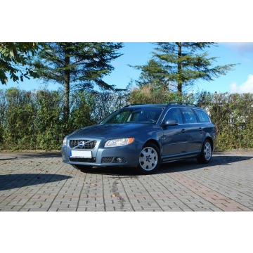 Volvo V70 2013,  2.0 diesel - Na sprzedaż za 34 900 zł - Słupsk - zdjęcie 2
