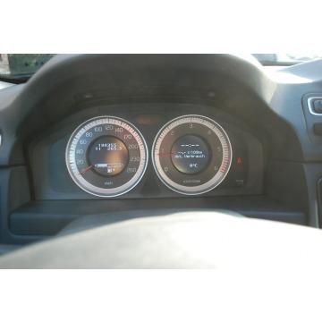 Volvo V70 2013,  2.0 diesel - Na sprzedaż za 34 900 zł - Słupsk - zdjęcie 6
