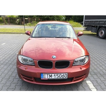 BMW Seria 1  Coupe/Sportowy 2010,  2.0 benzyna, automat - Na sprzedaż za 37 700 zł - Tomaszów Mazowiecki - zdjęcie 2