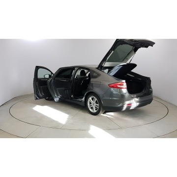 Ford Mondeo  Liftback 2019,  1.5 benzyna - Na sprzedaż za 64 900 zł - Warszawa - zdjęcie 11