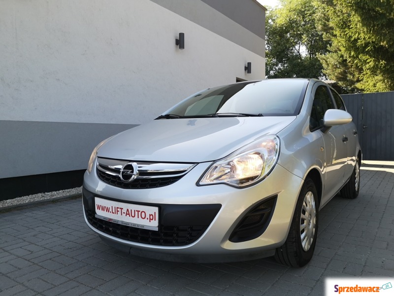 Opel Corsa 2013,  1.2 benzyna - Na sprzedaż za 22 900 zł - Strzegom