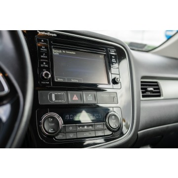 Mitsubishi Outlander  SUV 2017,  2.0 benzyna - Na sprzedaż za 53 900 zł - Wejherowo - zdjęcie 10