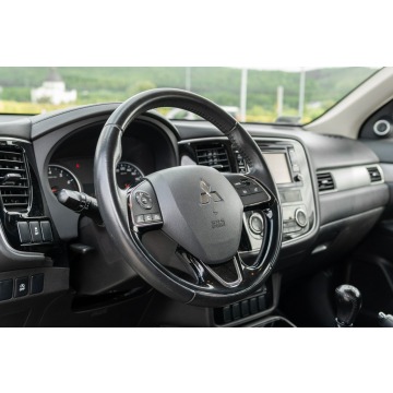 Mitsubishi Outlander  SUV 2017,  2.0 benzyna - Na sprzedaż za 53 900 zł - Wejherowo - zdjęcie 7