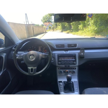 Volkswagen Passat 2013,  1.6 diesel - Na sprzedaż za 27 999 zł - Gostyń - zdjęcie 9