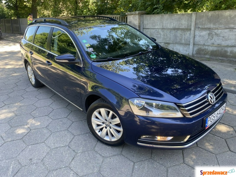 Volkswagen Passat 2013,  1.6 diesel - Na sprzedaż za 27 999 zł - Gostyń