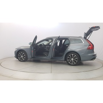 Volvo V60  Kombi 2022,  2.0 diesel, automat - Na sprzedaż za 73 200 zł - Warszawa - zdjęcie 11