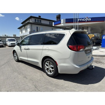 Chrysler Pacifica - 2019