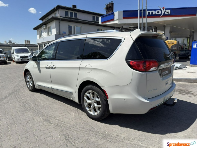 Chrysler Pacifica  Minivan/Van 2019,  3.6 benzyna, automat - Na sprzedaż za 129 500 zł - Warszawa