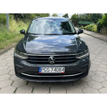 Volkswagen Tiguan  SUV 2023,  1.4 hybryda, automat - Na sprzedaż za 119 999 zł - Gostyń - zdjęcie 2