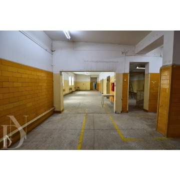 Hala 300 m² | centrum | parking | rampa | piwnica - Lokale użytkowe do w... - Hajnówka - zdjęcie 4