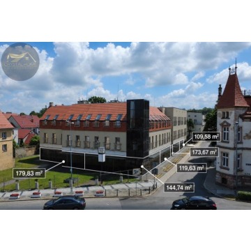 Lokale użytkowe od 109m2 do 179m2