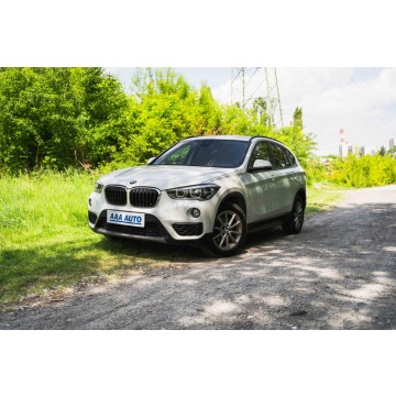 BMW X1  SUV 2018,  1.5 benzyna, automat - Na sprzedaż za 65 999 zł - Katowice - zdjęcie 4