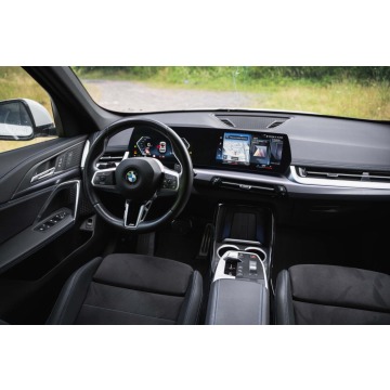 BMW X1  SUV 2022,  1.5 benzyna, automat - Na sprzedaż za 136 999 zł - Katowice - zdjęcie 3