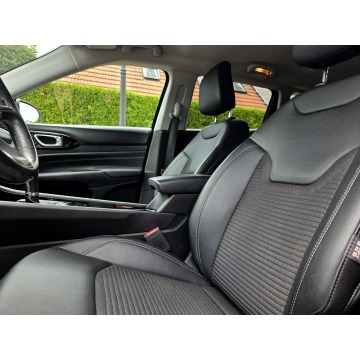Jeep Compass  SUV 2021,  1.3 benzyna, automat - Na sprzedaż za 74 900 zł - Tychy - zdjęcie 10