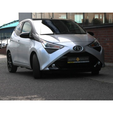 Toyota Aygo  Hatchback 2021,  1.0 benzyna - Na sprzedaż za 36 990 zł - Mysłowice - zdjęcie 3