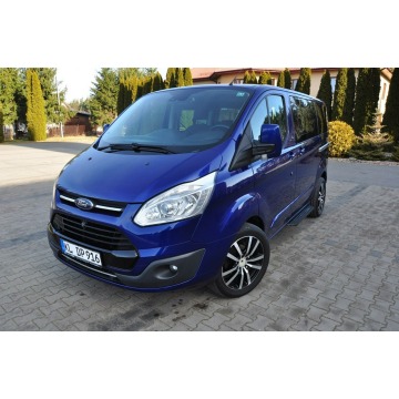 Ford Tourneo Custom  Bus 2017,  2.0 diesel - Na sprzedaż za 85 900 zł - Ostrów Mazowiecka - zdjęcie 6