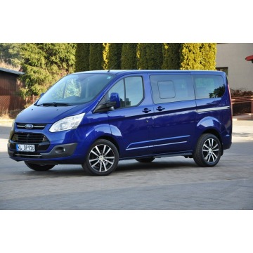 Ford Tourneo Custom  Bus 2017,  2.0 diesel - Na sprzedaż za 85 900 zł - Ostrów Mazowiecka - zdjęcie 4