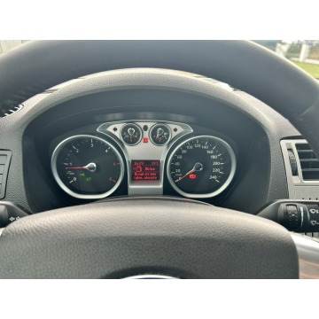 Ford Kuga  SUV 2010,  2.0 diesel - Na sprzedaż za 28 900 zł - Nowe Iganie - zdjęcie 12