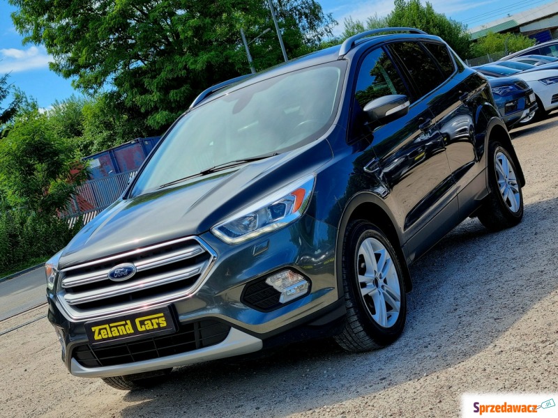 Ford Kuga  SUV 2017,  1.5 benzyna - Na sprzedaż za 39 900 zł - Szczecin
