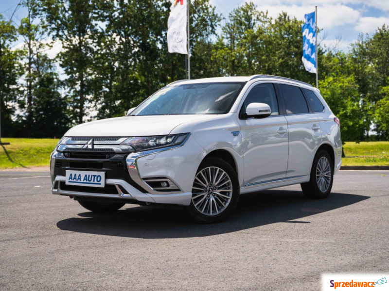 Mitsubishi Outlander 2020