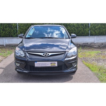Hyundai i30  Hatchback 2011,  1.4 benzyna - Na sprzedaż za 12 900 zł - Częstochowa - zdjęcie 2