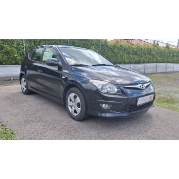 Hyundai i30  Hatchback 2011,  1.4 benzyna - Na sprzedaż za 12 900 zł - Częstochowa - zdjęcie 3