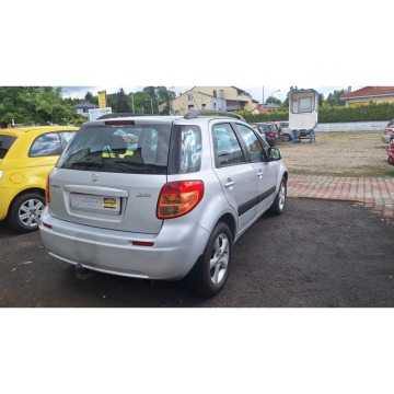 Suzuki SX4  Hatchback 2007,  1.6 diesel - Na sprzedaż za 12 900 zł - Częstochowa - zdjęcie 6
