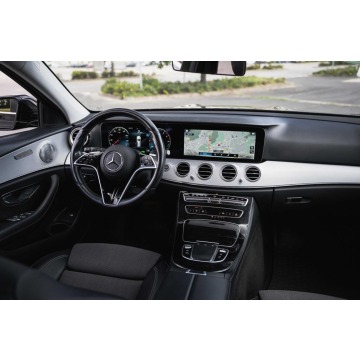 Mercedes - Benz E-klasa  Kombi 2020,  2.0 diesel, automat - Na sprzedaż za 93 999 zł - Zabrze - zdjęcie 3