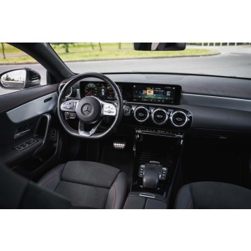 Mercedes - Benz CLA-klasa  Kombi 2022,  1.3 benzyna, automat - Na sprzedaż za 107 999 zł - Zabrze - zdjęcie 3