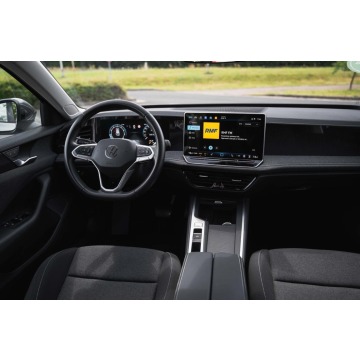 Volkswagen Passat  Kombi 2024,  1.5 benzyna, automat - Na sprzedaż za 123 999 zł - Zabrze - zdjęcie 3