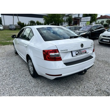Skoda Octavia  Sedan/Limuzyna 2018,  1.6 diesel - Na sprzedaż za 34 500 zł - Nowe Iganie - zdjęcie 7