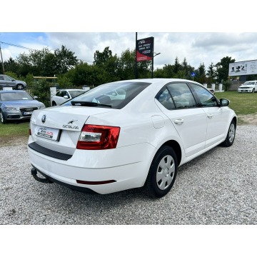 Skoda Octavia  Sedan/Limuzyna 2018,  1.6 diesel - Na sprzedaż za 34 500 zł - Nowe Iganie - zdjęcie 5
