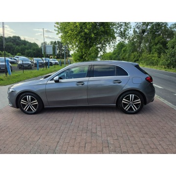 Mercedes - Benz A-klasa  Hatchback 2022,  1.3 benzyna, automat - Na sprzedaż za 99 000 zł - Cielcza - zdjęcie 3