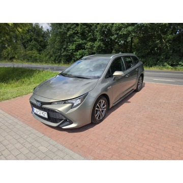 Toyota Corolla 1,8 benzyna-hybryda niski przebieg 92 tyś km automat !