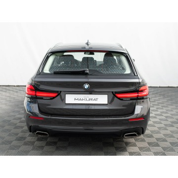 BMW Seria 5  Kombi 2022,  2.0 benzyna, automat - Na sprzedaż za 129 840 zł - Gdańsk - zdjęcie 8